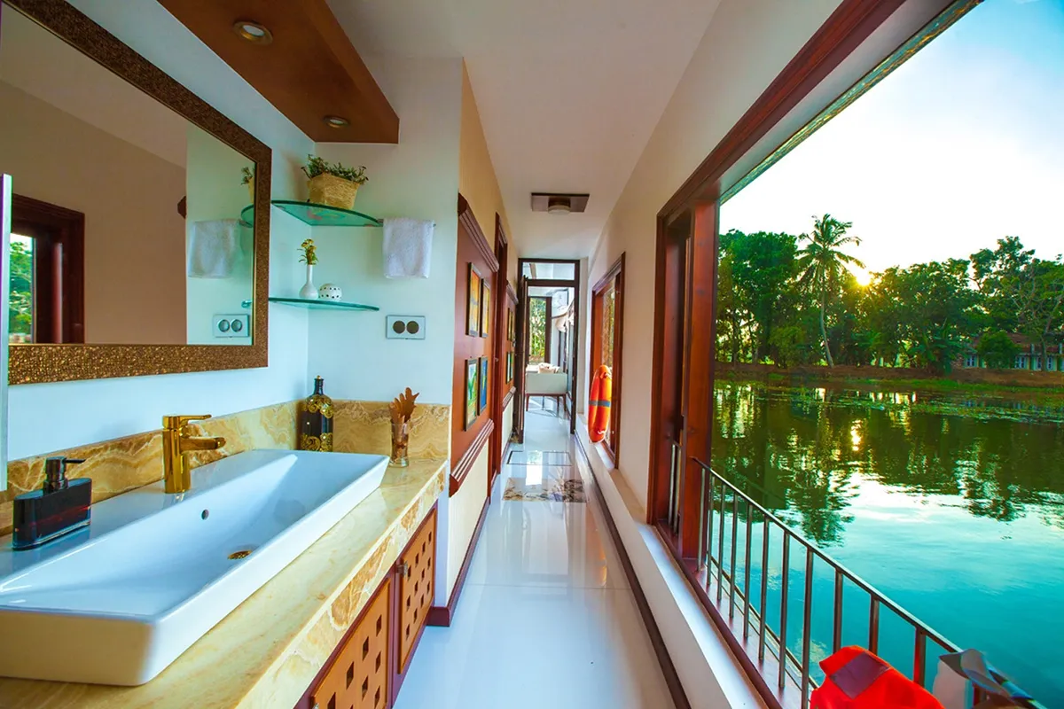 1 Night 2 Days Kerala Premium Houseboat Package, Alleppey Gallery